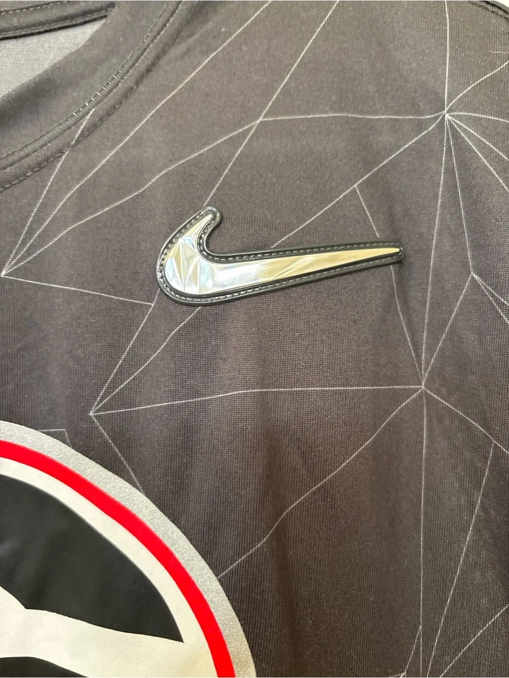 Nike Dri-FIT Georgia Bulldogs Athletic Cut Tee Large UGA Black‎